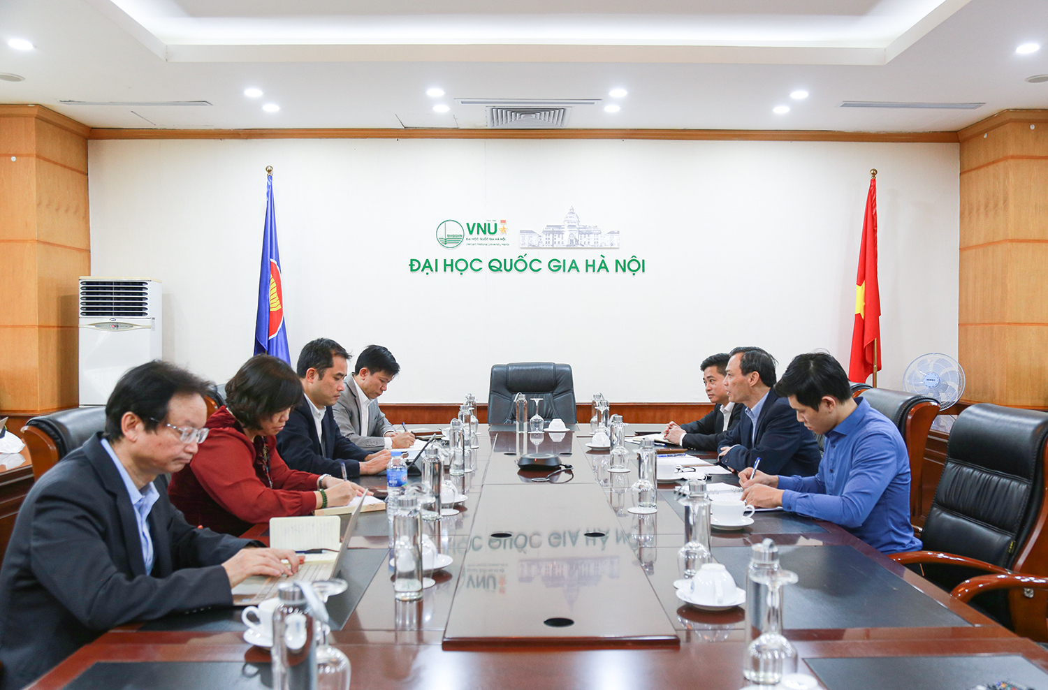VNU USSH to open channel to teach Vietnamese language for overseas Vietnamese